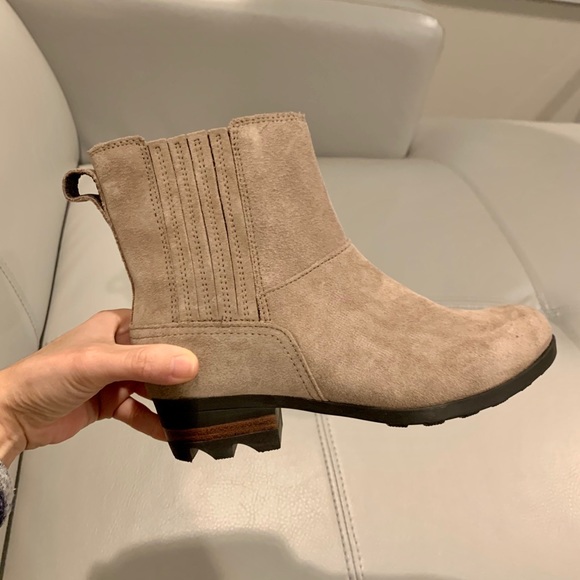 ✨FINAL PRICE Sorel (NWOT) Lolla Chelsea Bootie S6✨ - Picture 4 of 7